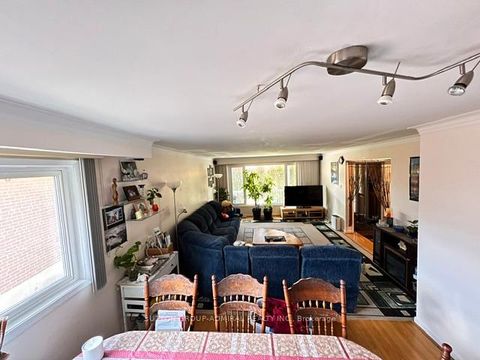Photo 10 at 73 Hove Street, Bathurst Manor, Toronto