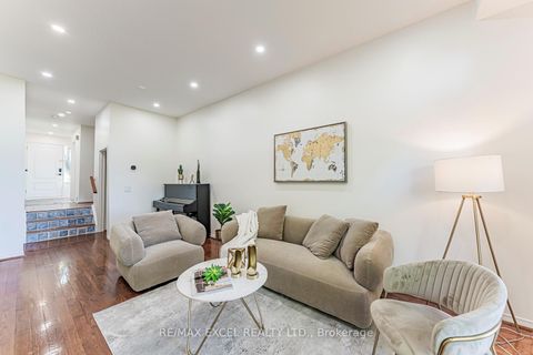 Photo 14 at 128 Cottonwood Court, Bayview Country Club Estates, Markham