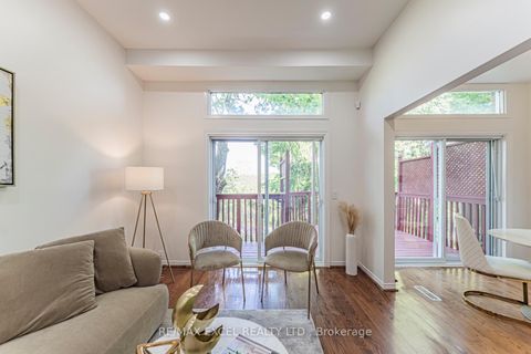 Photo 15 at 128 Cottonwood Court, Bayview Country Club Estates, Markham