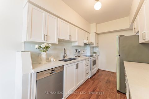 Photo 21 at 128 Cottonwood Court, Bayview Country Club Estates, Markham