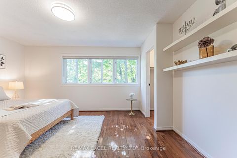 Photo 26 at 128 Cottonwood Court, Bayview Country Club Estates, Markham