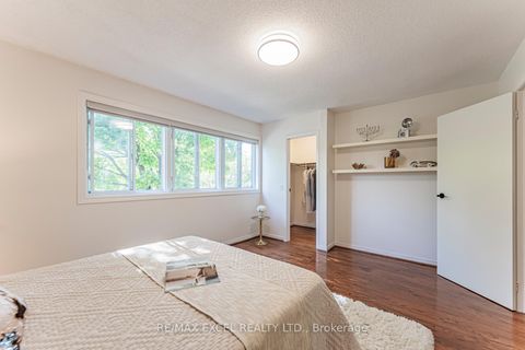 Photo 27 at 128 Cottonwood Court, Bayview Country Club Estates, Markham