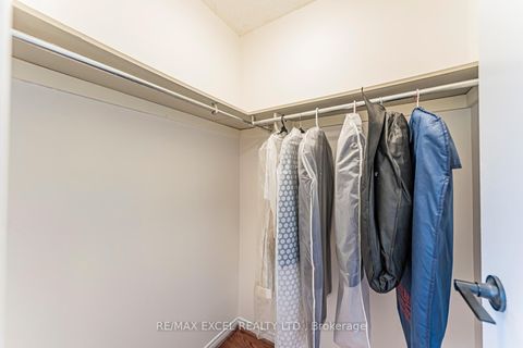 Photo 29 at 128 Cottonwood Court, Bayview Country Club Estates, Markham