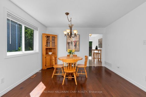 Photo 8 at 63 Masters Drive, East Bayfield, Barrie