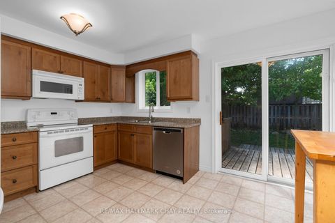 Photo 10 at 63 Masters Drive, East Bayfield, Barrie