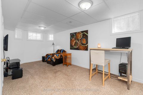 Photo 19 at 63 Masters Drive, East Bayfield, Barrie