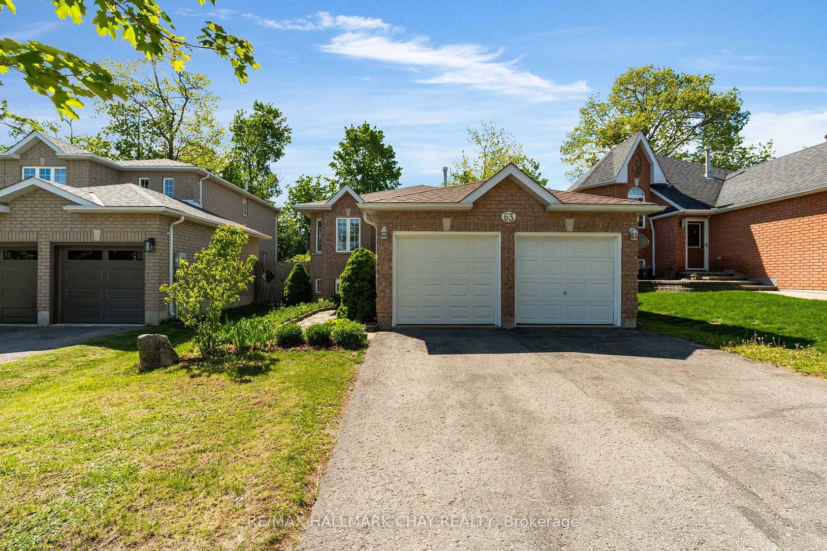 63 Masters Drive, East Bayfield, Barrie photo 2