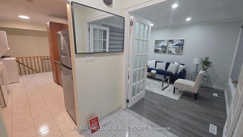 Photo 7 at 120 Duncanwoods Drive, Humber Summit, Toronto