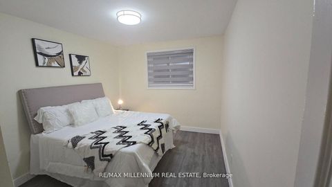 Photo 16 at 120 Duncanwoods Drive, Humber Summit, Toronto
