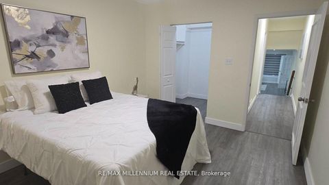 Photo 21 at 120 Duncanwoods Drive, Humber Summit, Toronto