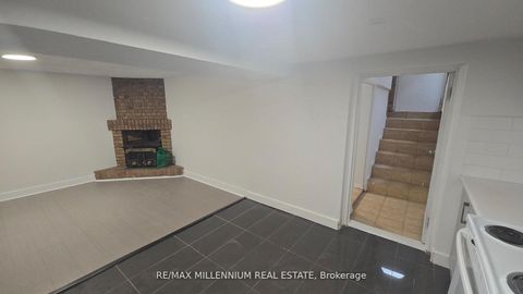Photo 26 at 120 Duncanwoods Drive, Humber Summit, Toronto