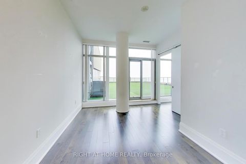 Photo 12 at 1126 - 39 Queens Quay E, Waterfront Communities C8, Toronto
