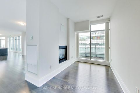 Photo 13 at 1126 - 39 Queens Quay E, Waterfront Communities C8, Toronto