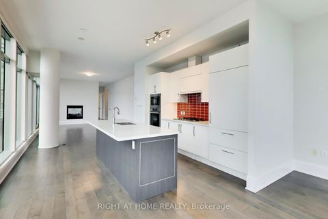 Photo 14 at 1126 - 39 Queens Quay E, Waterfront Communities C8, Toronto