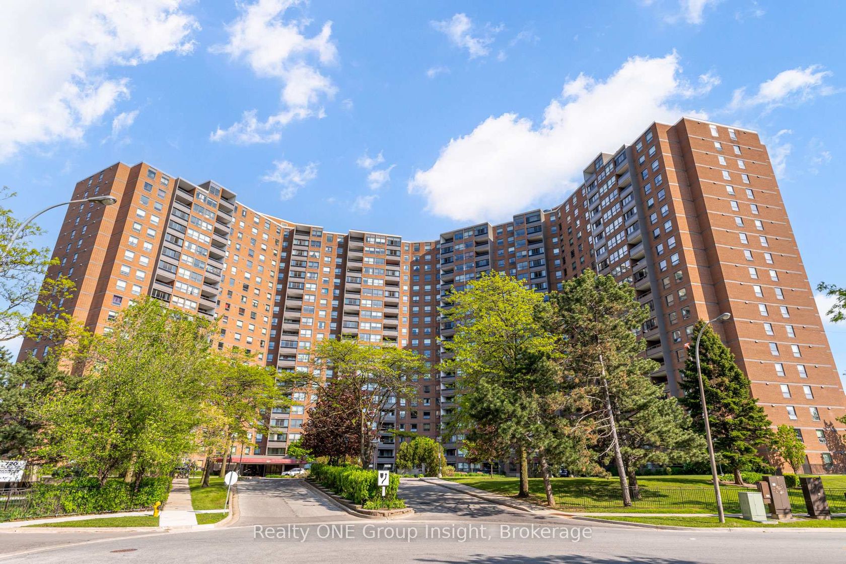 1105 - 625 The West Mall, West Deane, Toronto 