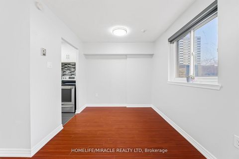 Photo 10 at 103 - 140 Ling Road, West Hill, Toronto