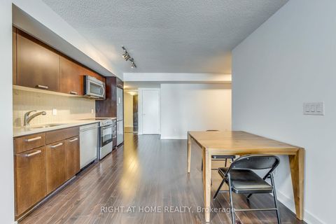 Photo 11 at 1306 - 295 Adelaide Street W, Waterfront Communities C1, Toronto