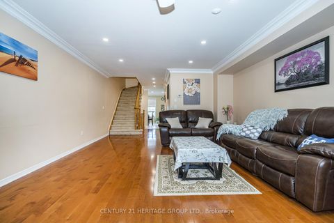 Photo 13 at 164 Jenkinson Way, Dorset Park, Toronto