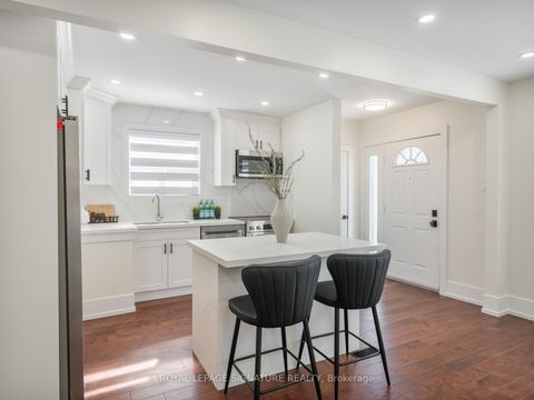 Photo 6 at 30 Japonica Road, Maryvale, Toronto