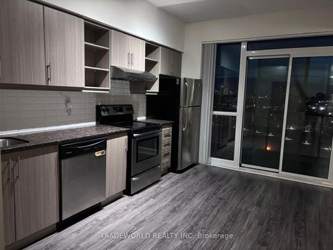 Photo 5 at 508 - 160 Vanderhoof Avenue, Thorncliffe Park, Toronto