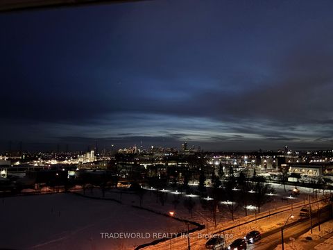 Photo 14 at 508 - 160 Vanderhoof Avenue, Thorncliffe Park, Toronto