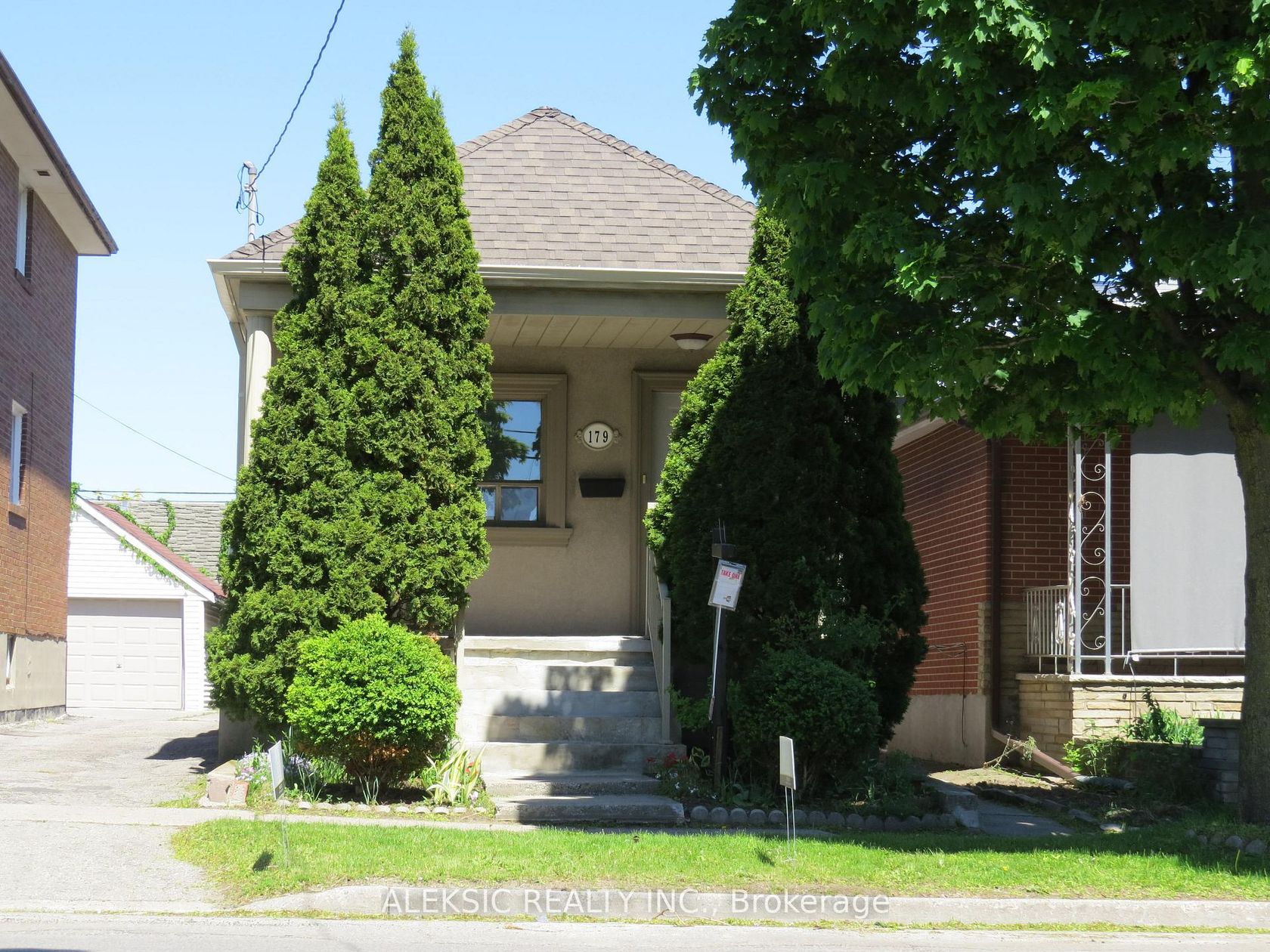 179 Thirtieth Street, Alderwood, Toronto 
