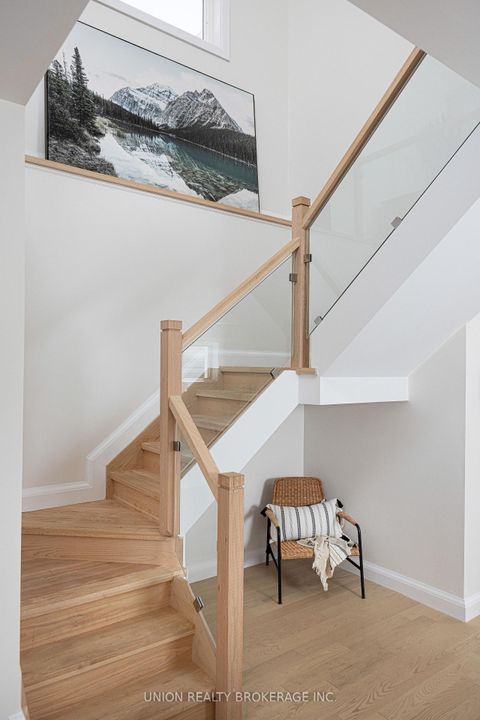 Photo 11 at 273 Lee Avenue, The Beaches, Toronto
