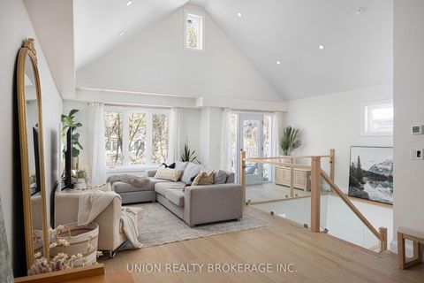 Photo 12 at 273 Lee Avenue, The Beaches, Toronto