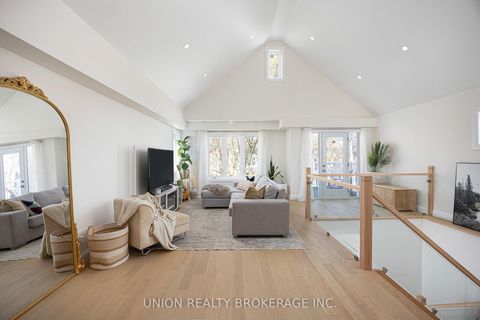 Photo 13 at 273 Lee Avenue, The Beaches, Toronto