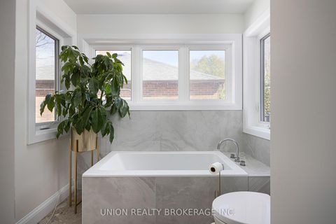Photo 23 at 273 Lee Avenue, The Beaches, Toronto