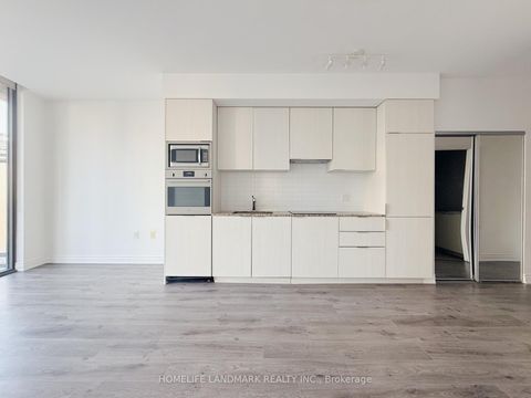 Photo 2 at 501 - 11 Wellesley Street W, Bay Street Corridor, Toronto