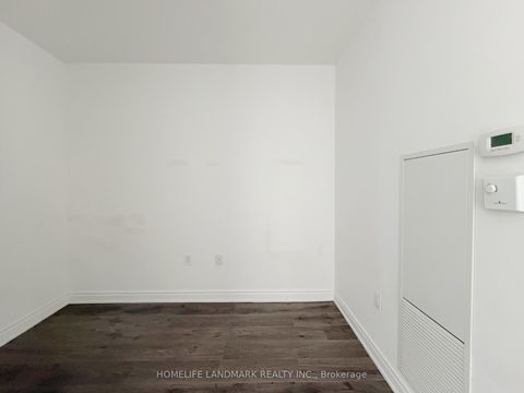 Photo 8 at 501 - 11 Wellesley Street W, Bay Street Corridor, Toronto