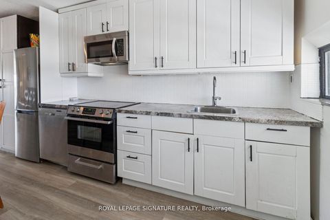 Photo 8 at 720 - 4645 Jane Street, Black Creek, Toronto