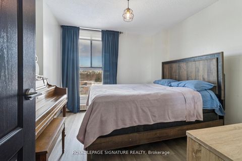 Photo 10 at 720 - 4645 Jane Street, Black Creek, Toronto