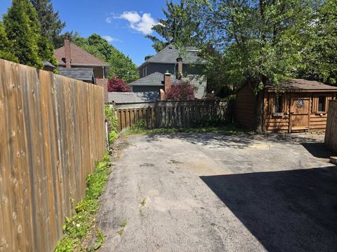 Photo 30 at 103 Arden Avenue, Central Newmarket, Newmarket
