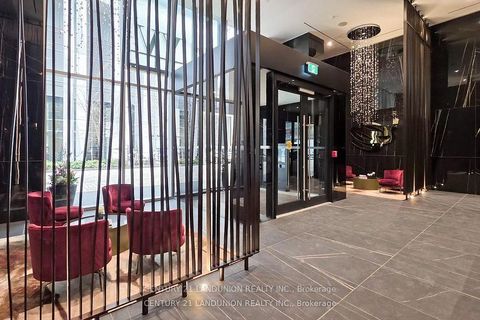 Photo 1 at PH4 - 11 Yorkville Avenue, Annex, Toronto