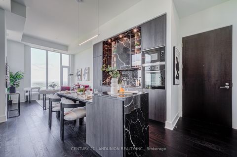 Photo 5 at PH4 - 11 Yorkville Avenue, Annex, Toronto