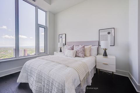 Photo 12 at PH4 - 11 Yorkville Avenue, Annex, Toronto
