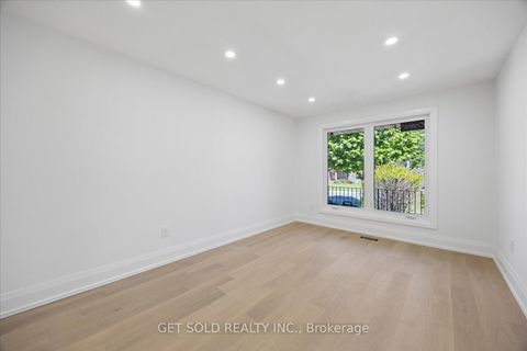 Photo 5 at 181 Brownridge Drive, Brownridge, Vaughan