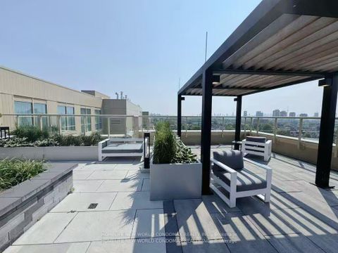 Photo 18 at 609 - 1787 ST. CLAIR Avenue W, Pellam Park, Toronto