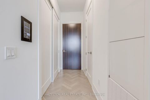 Photo 7 at 301 - 455 Wellington Street W, Waterfront Communities C1, Toronto