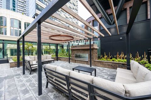 Photo 41 at 301 - 455 Wellington Street W, Waterfront Communities C1, Toronto