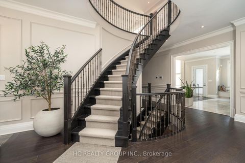 Photo 5 at 11 Chipstead Road, Don Mills, Toronto