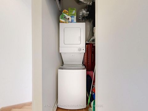 Photo 32 at 9442 Bayview Avenue, Observatory, Richmond Hill