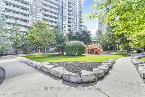 Photo 16 at 1511 - 23 Hollywood Avenue, Willowdale East, Toronto