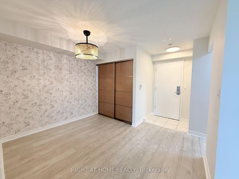 Photo 7 at 2931 - 68 Corporate Drive, Woburn, Toronto