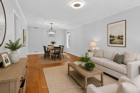 Photo 4 at 29 Lakeview Drive, Port Perry, Scugog