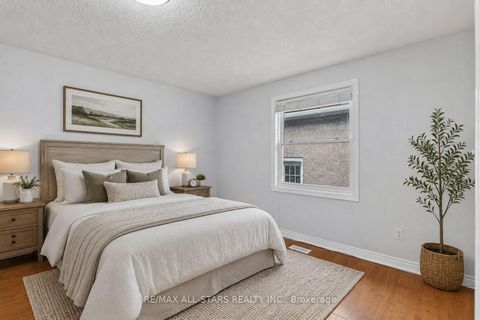 Photo 8 at 29 Lakeview Drive, Port Perry, Scugog