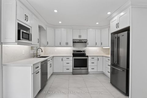 Photo 18 at 29 Lakeview Drive, Port Perry, Scugog