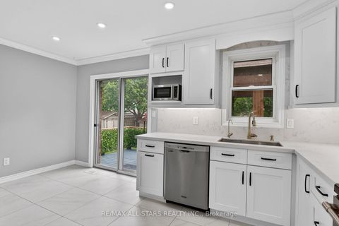 Photo 19 at 29 Lakeview Drive, Port Perry, Scugog